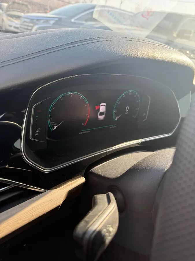 2019 Volvo V40 1.5T 152HP L4 6AT,autocango,china used car exporter,china ev exporter,chinese used car exporter,chinese used ev exporter