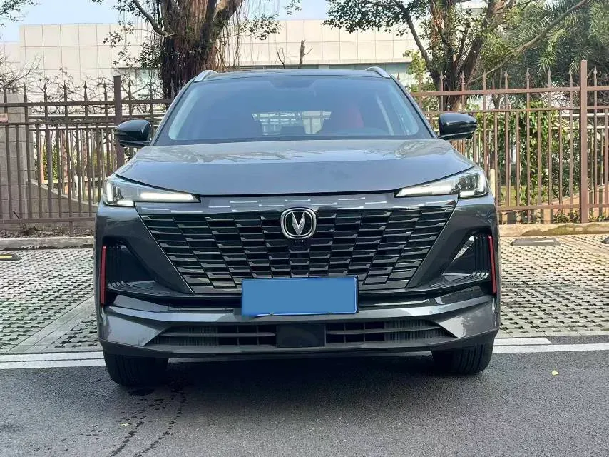 2022 ChangAn Oshan X7 Plus 1.5T 188HP L4 7DCT,autocango,china used car exporter,china ev exporter,chinese used car exporter,chinese used ev exporter