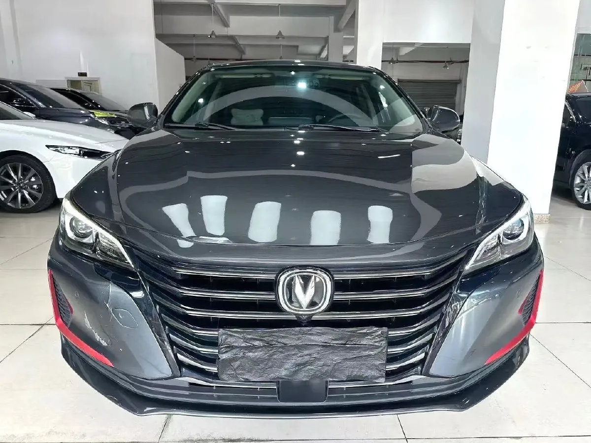 2021 ChangAn Raeton CC 1.5T 180HP L4 7DCT,autocango,china used car exporter,china ev exporter,chinese used car exporter,chinese used ev exporter