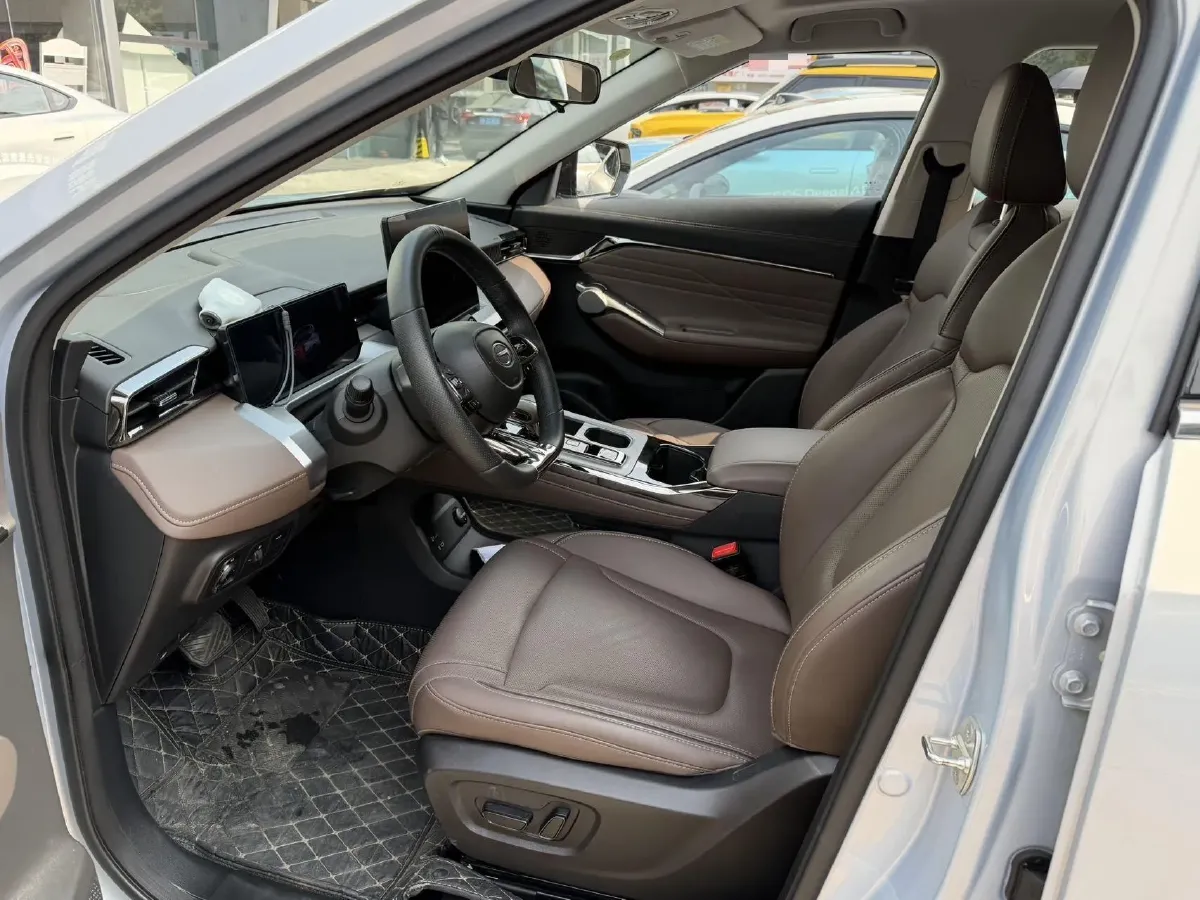 2024 GAC Trumpchi GS4 1.5T 177HP L4 7DCT,autocango,china used car exporter,china ev exporter,chinese used car exporter,chinese used ev exporter