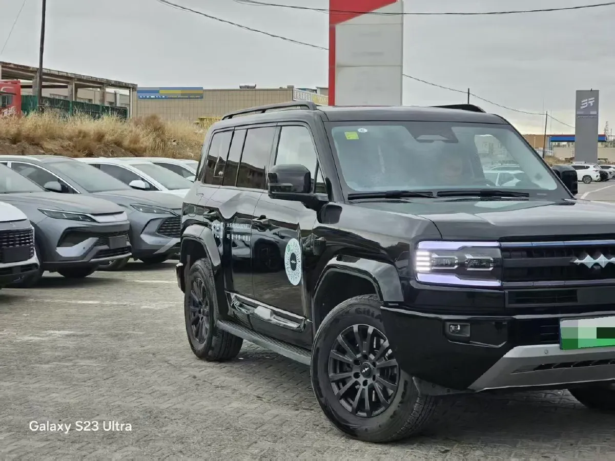 2025 FangChengBao Bao 5 1.5T 194HP L4 E-CVT PHEV 31.8KWH,autocango,china used car exporter,china ev exporter,chinese used car exporter,chinese used ev exporter