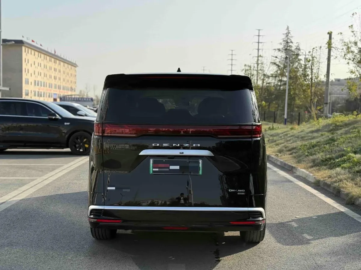 2025 Denza D9 1.5T 156HP L4 E-CVT PHEV 40KWH,autocango,china used car exporter,china ev exporter,chinese used car exporter,chinese used ev exporter
