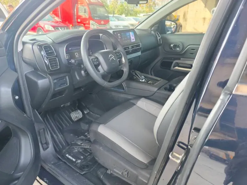 2023 Citroen C5 Aircross 1.6T 175HP L4 8AT,autocango,china used car exporter,china ev exporter,chinese used car exporter,chinese used ev exporter