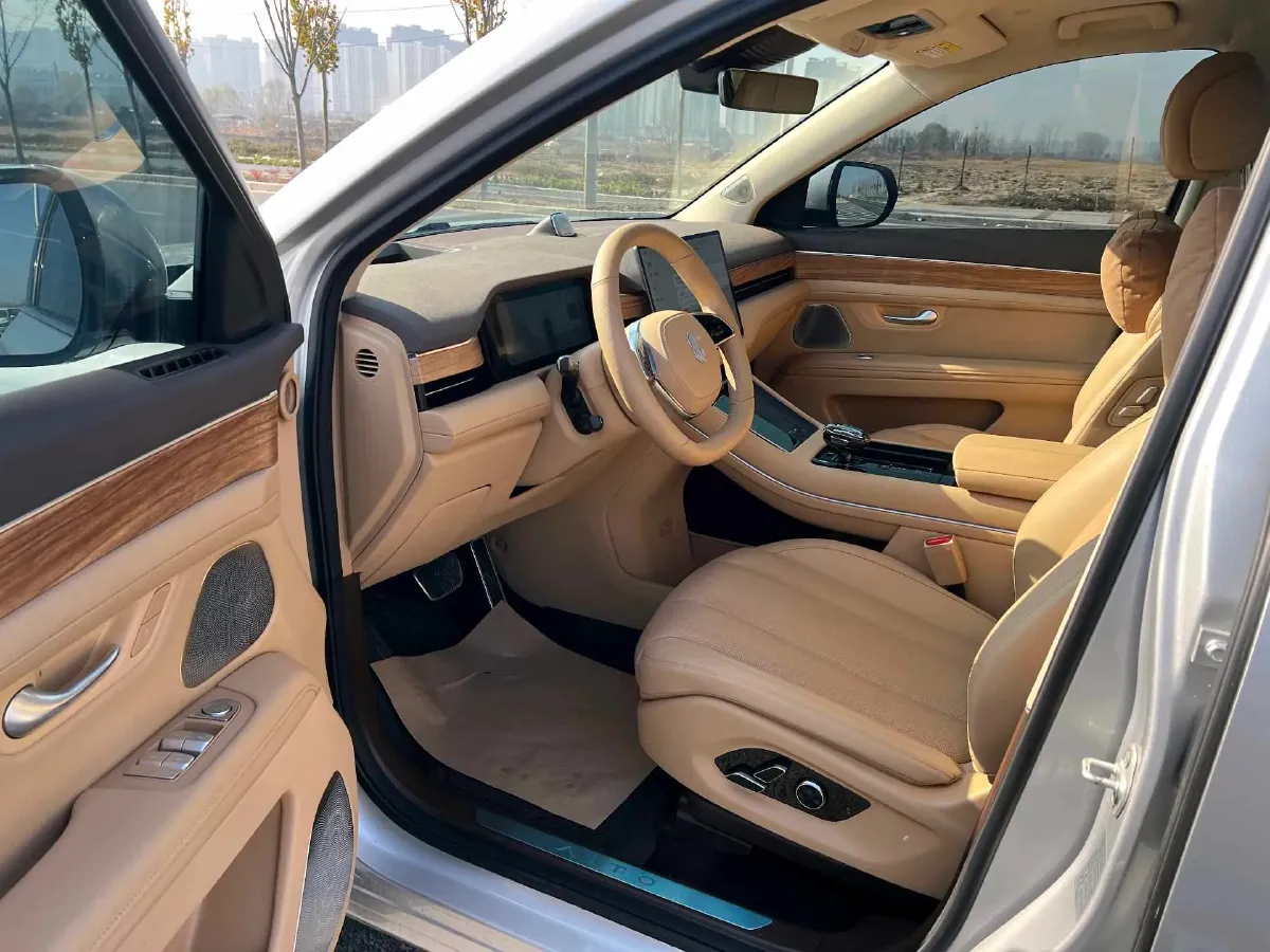 2024 AITO AITO M7 1.5T 152HP L4 REEV 40KWH,autocango,china used car exporter,china ev exporter,chinese used car exporter,chinese used ev exporter