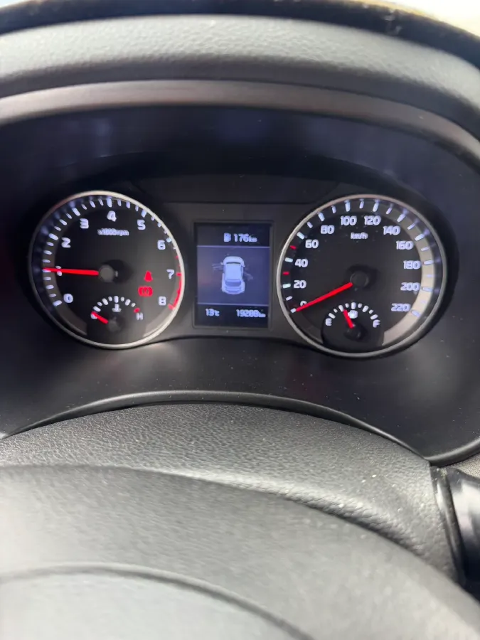 2021 Kia KX1 1.4L 100HP L4 6MT,autocango,china used car exporter,china ev exporter,chinese used car exporter,chinese used ev exporter