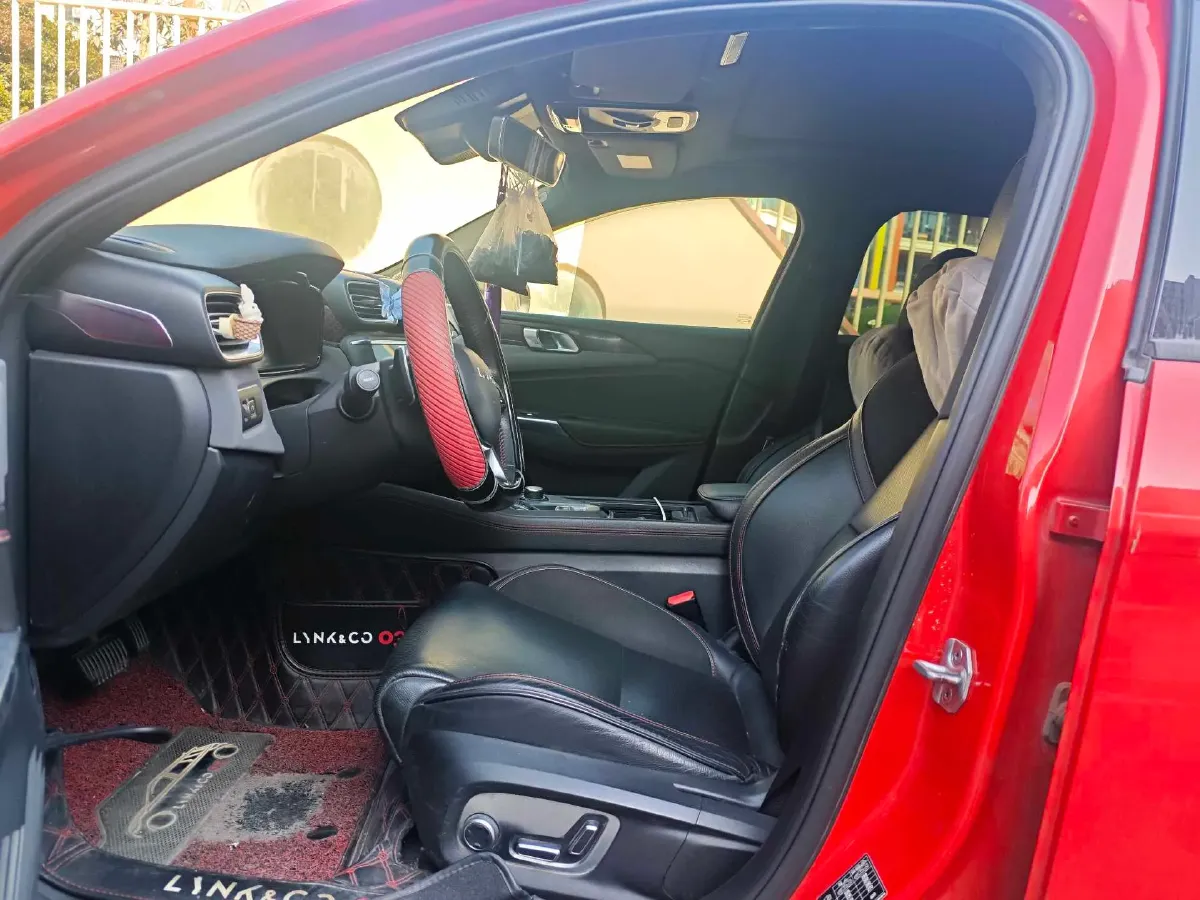 2018 Toyota C-HR 2.0L 171HP L4 CVT,autocango,china used car exporter,china ev exporter,chinese used car exporter,chinese used ev exporter