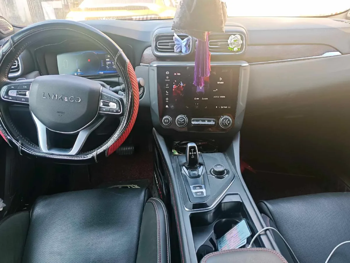 2018 Toyota C-HR 2.0L 171HP L4 CVT,autocango,china used car exporter,china ev exporter,chinese used car exporter,chinese used ev exporter