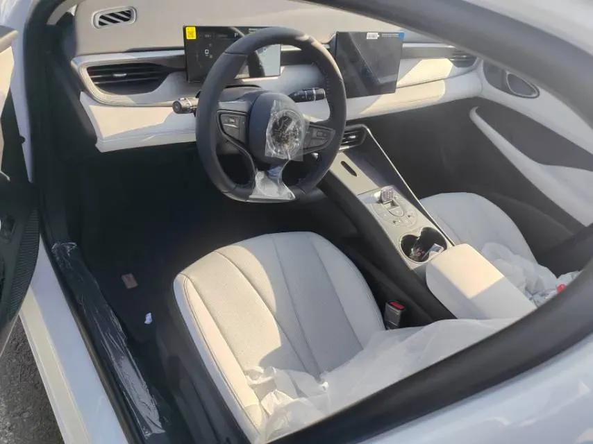 2025 BYD Seal05 DM-i 1.5L 101HP L4 E-CVT PHEV 7.68KWH,autocango,china used car exporter,china ev exporter,chinese used car exporter,chinese used ev exporter