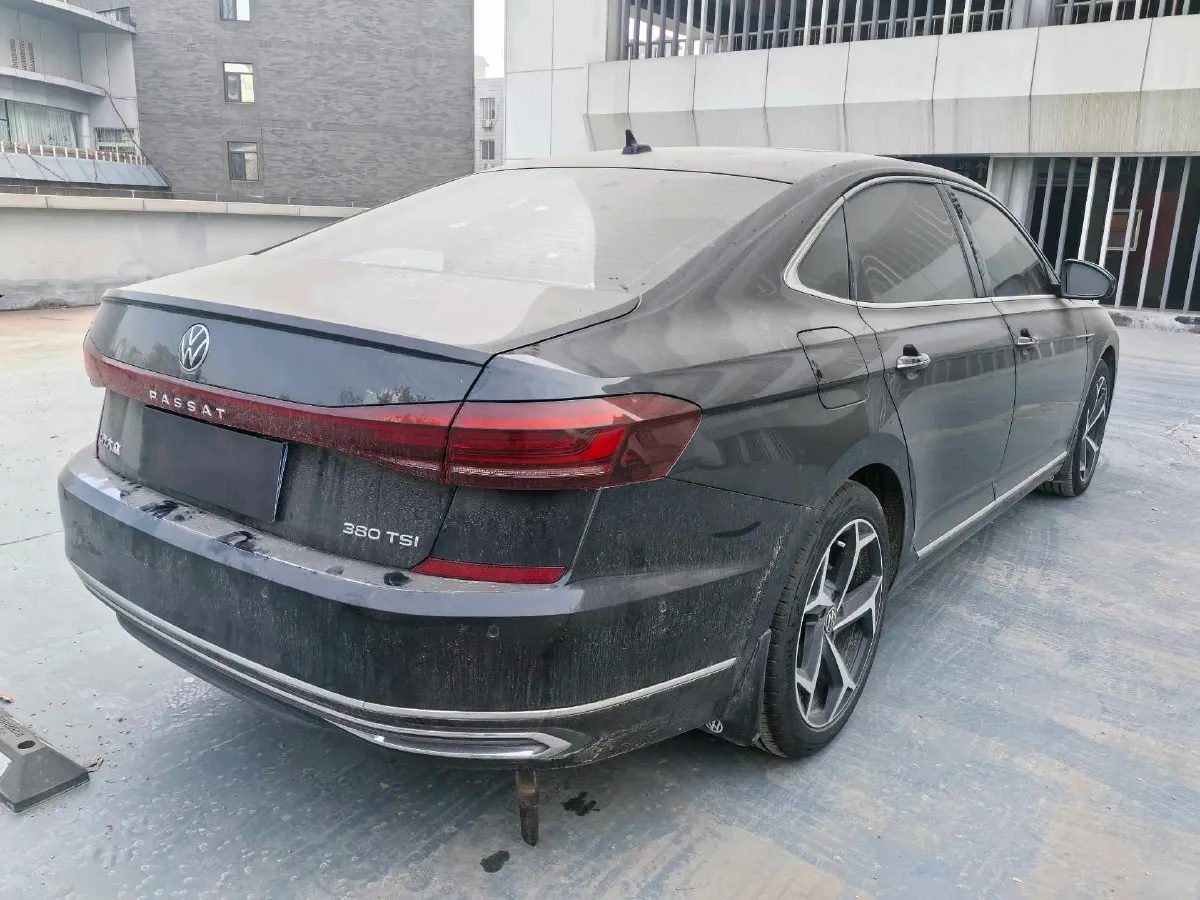 2024 Volkswagen Passat 2.0T 220HP L4 7DCT,autocango,china used car exporter,china ev exporter,chinese used car exporter,chinese used ev exporter