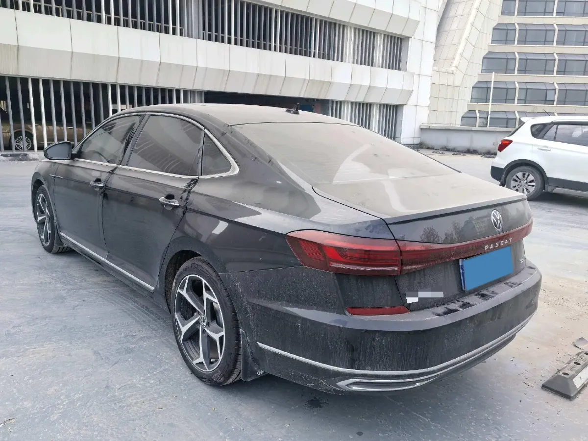 2024 Volkswagen Passat 2.0T 220HP L4 7DCT,autocango,china used car exporter,china ev exporter,chinese used car exporter,chinese used ev exporter