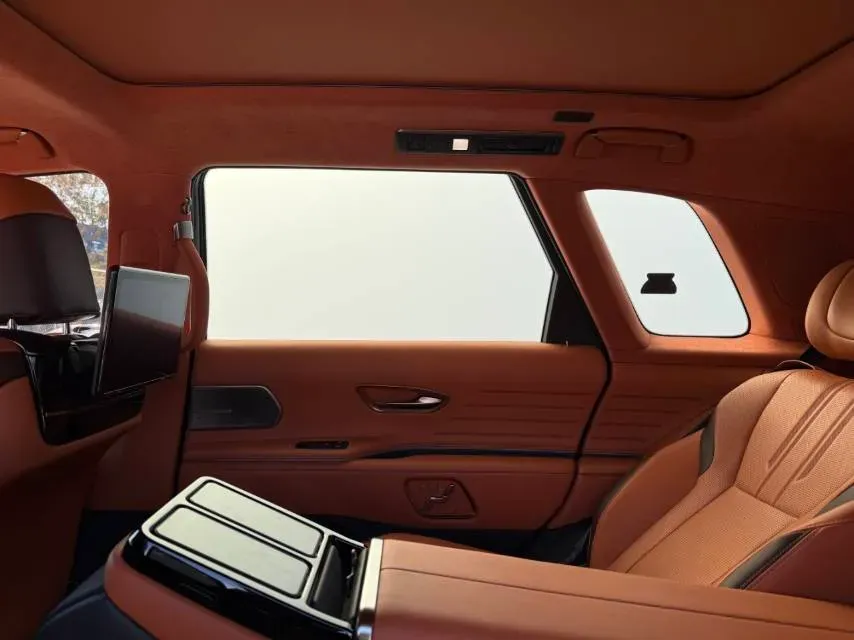 2024 Century Century 3.5L 262HP V6 E-CVT PHEV 18.1KWH,autocango,china used car exporter,china ev exporter,chinese used car exporter,chinese used ev exporter