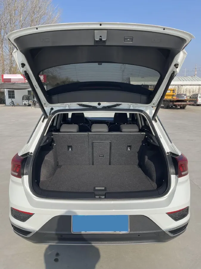 2022 Volkswagen T-Roc 1.4T 150HP L4 7DCT,autocango,china used car exporter,china ev exporter,chinese used car exporter,chinese used ev exporter