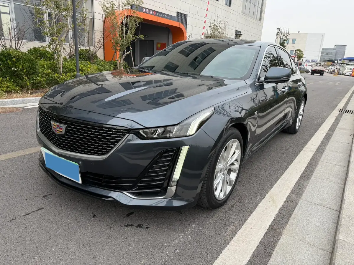 2021 Cadillac CT5 2.0T 237HP L4 10AT