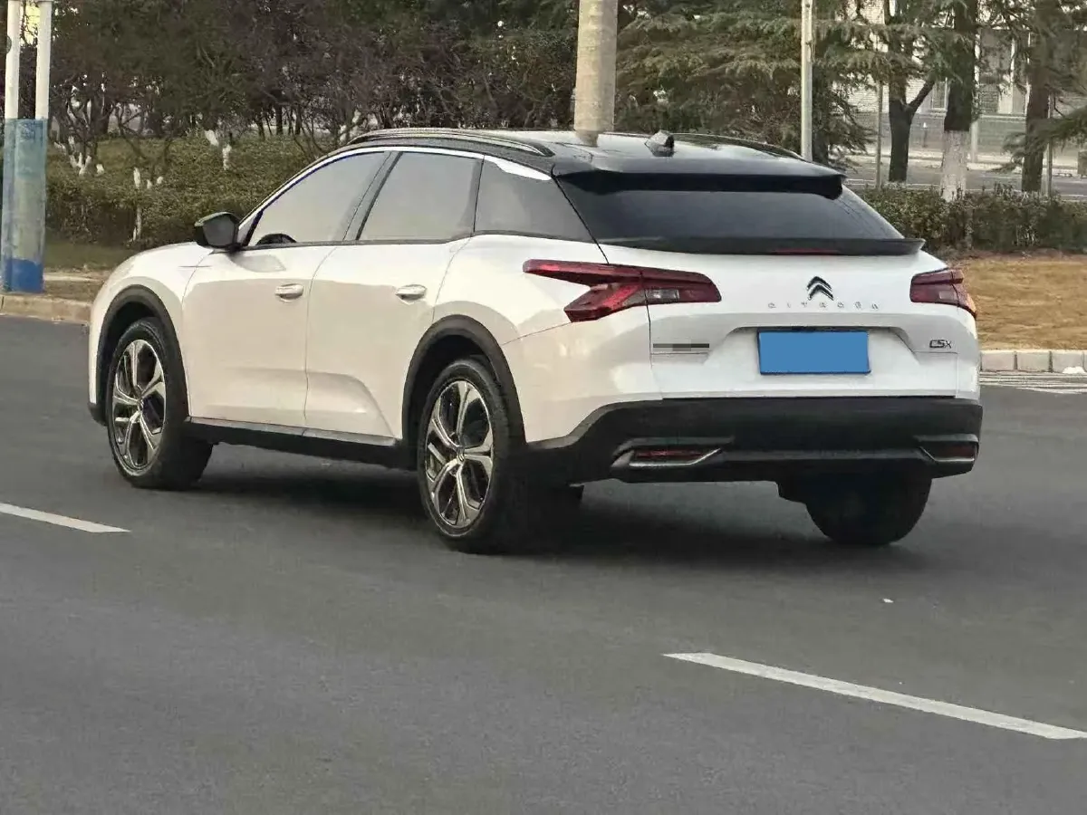 2022 Citroen C5 X 1.6T 175HP L4 8AT,autocango,china used car exporter,china ev exporter,chinese used car exporter,chinese used ev exporter