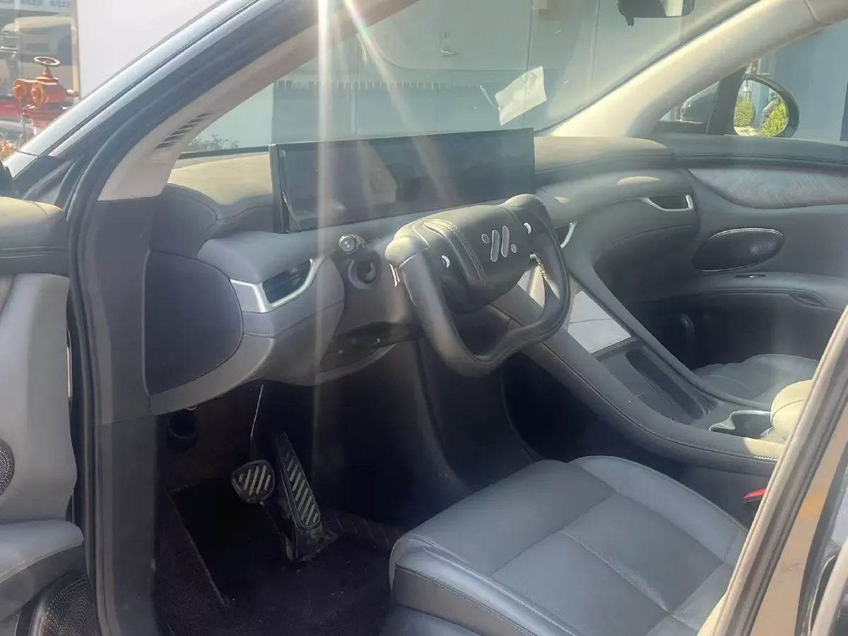 2025 IM LS6 BEV 75KWH,autocango,china used car exporter,china ev exporter,chinese used car exporter,chinese used ev exporter