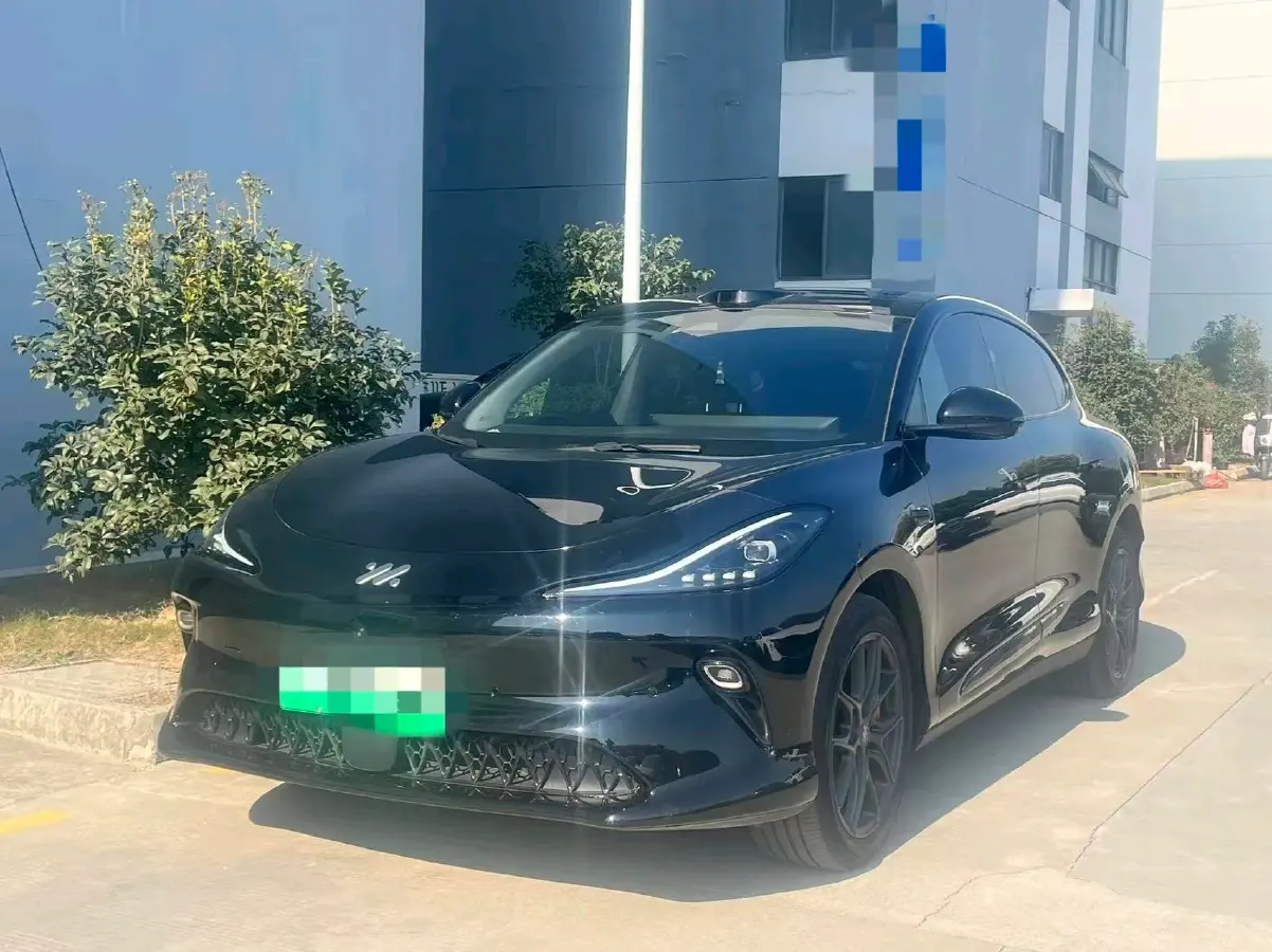 2025 IM LS6 BEV 75KWH