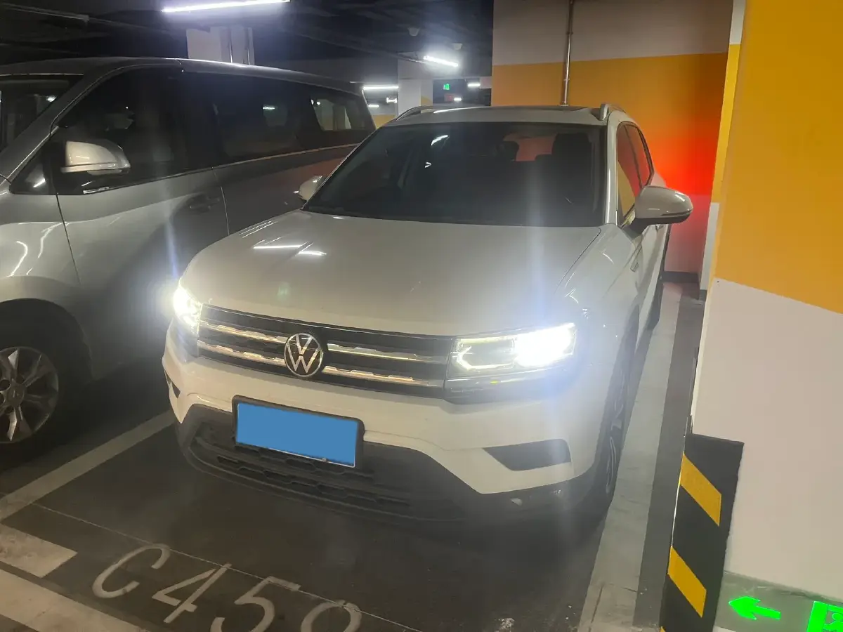 2021 Volkswagen Tharu 1.4T 150HP L4 7DCT
