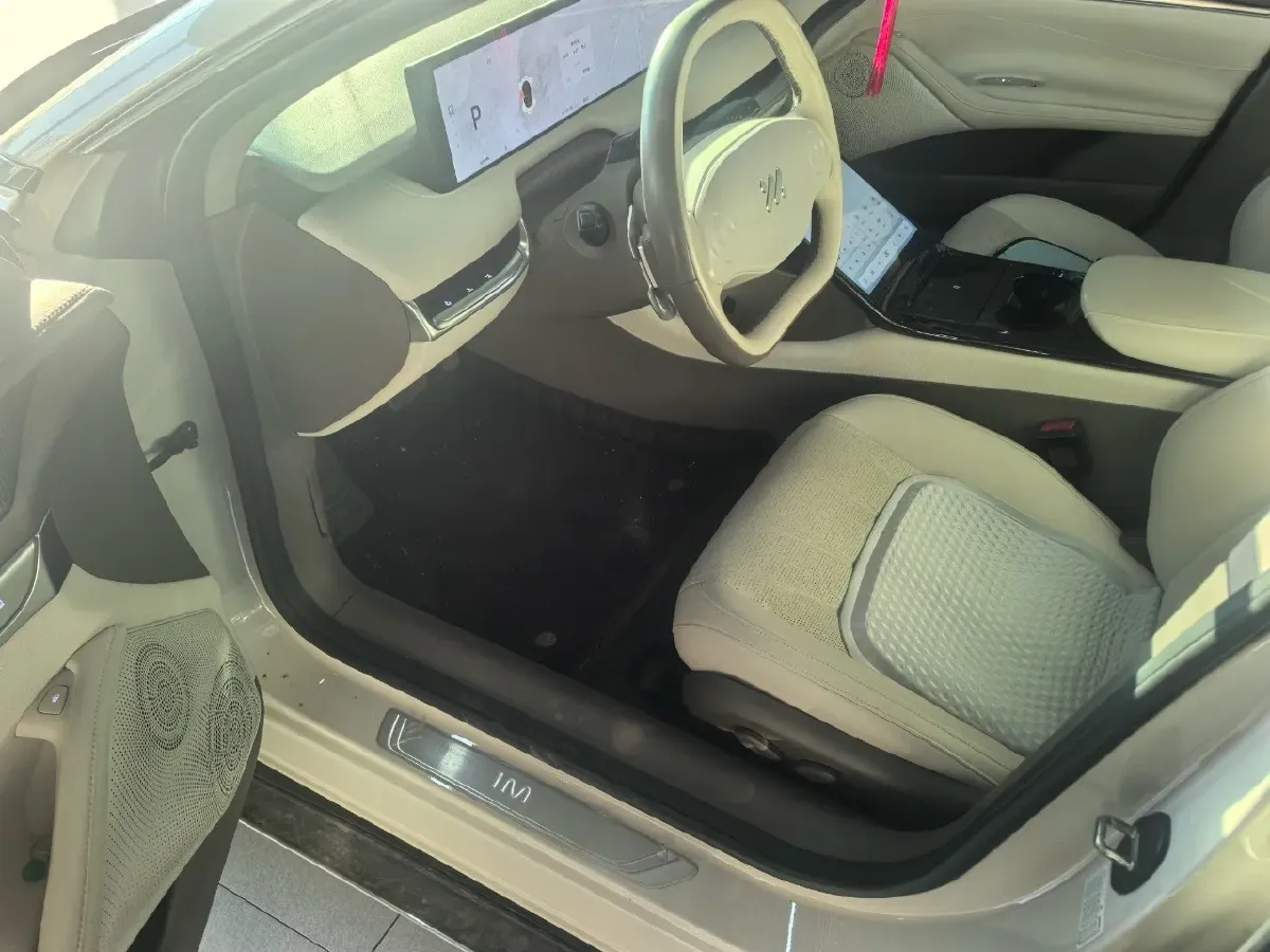 2022 IM L7 BEV 90KWH,autocango,china used car exporter,china ev exporter,chinese used car exporter,chinese used ev exporter