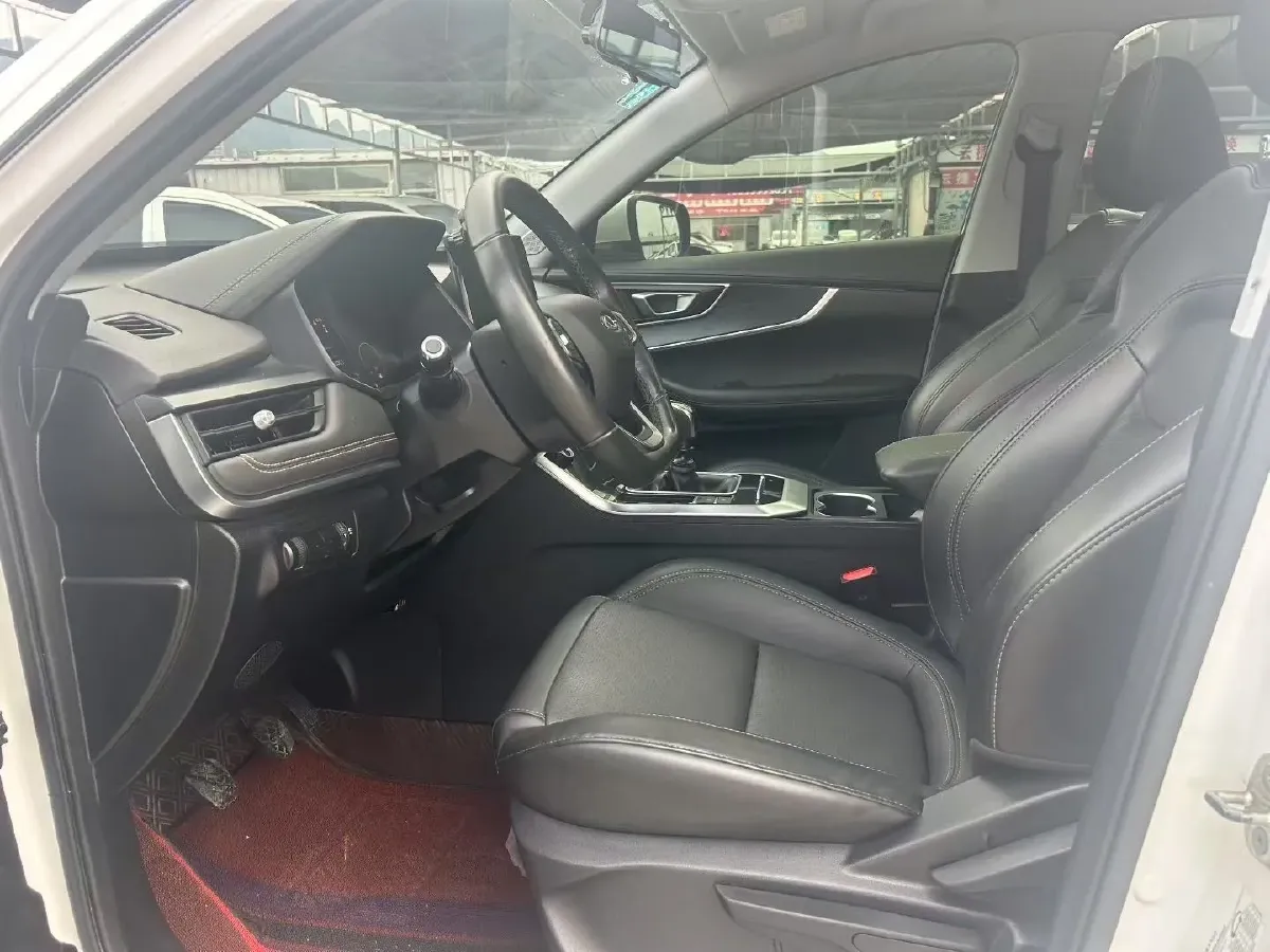 2021 Chery Tiggo 8 1.5T 156HP L4 6MT,autocango,china used car exporter,china ev exporter,chinese used car exporter,chinese used ev exporter