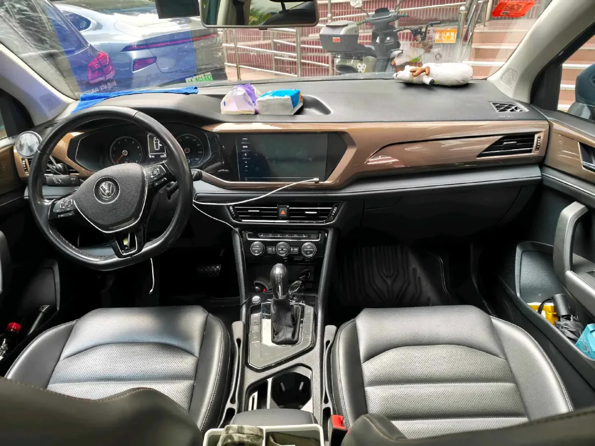 2021 Volkswagen Tharu 1.4T 150HP L4 7DCT,autocango,china used car exporter,china ev exporter,chinese used car exporter,chinese used ev exporter