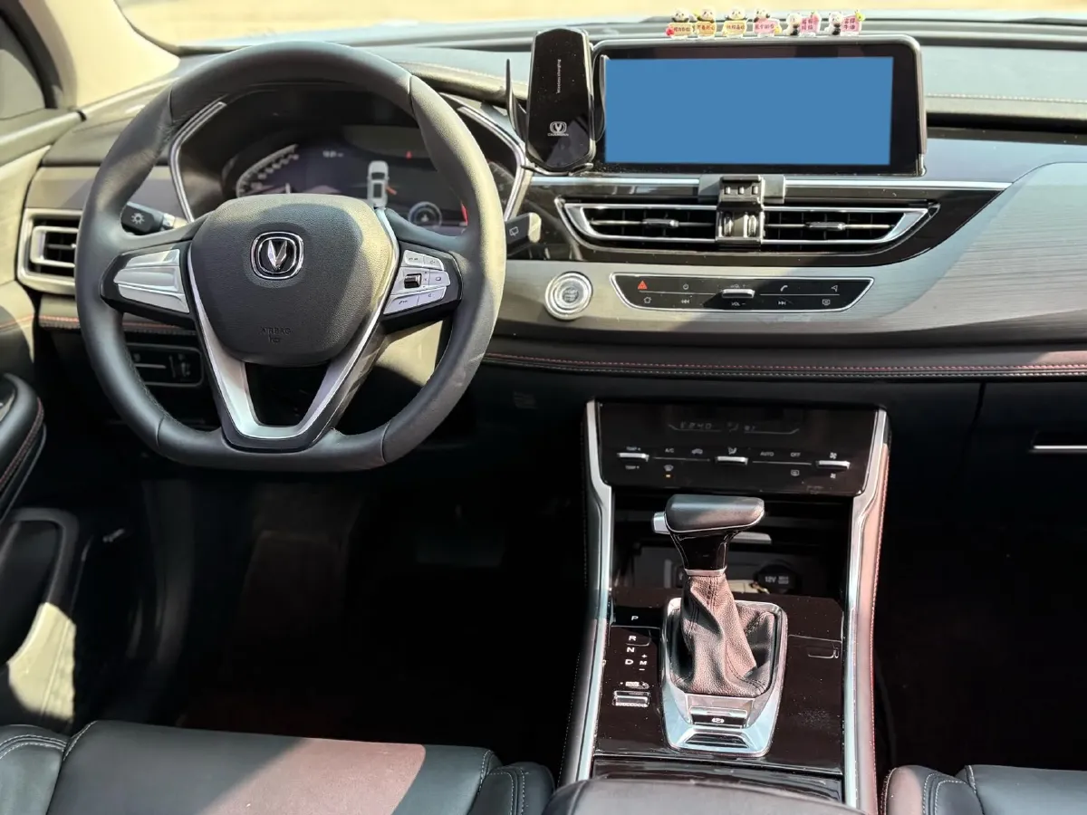 2021 ChangAn CS75 1.5T 178HP L4 7DCT,autocango,china used car exporter,china ev exporter,chinese used car exporter,chinese used ev exporter