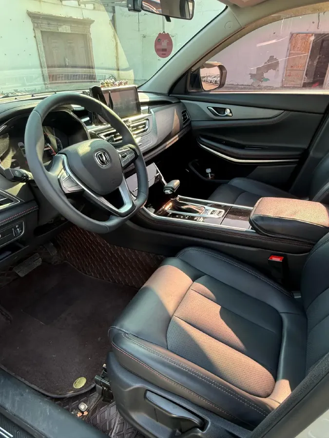 2021 ChangAn CS75 1.5T 178HP L4 7DCT,autocango,china used car exporter,china ev exporter,chinese used car exporter,chinese used ev exporter