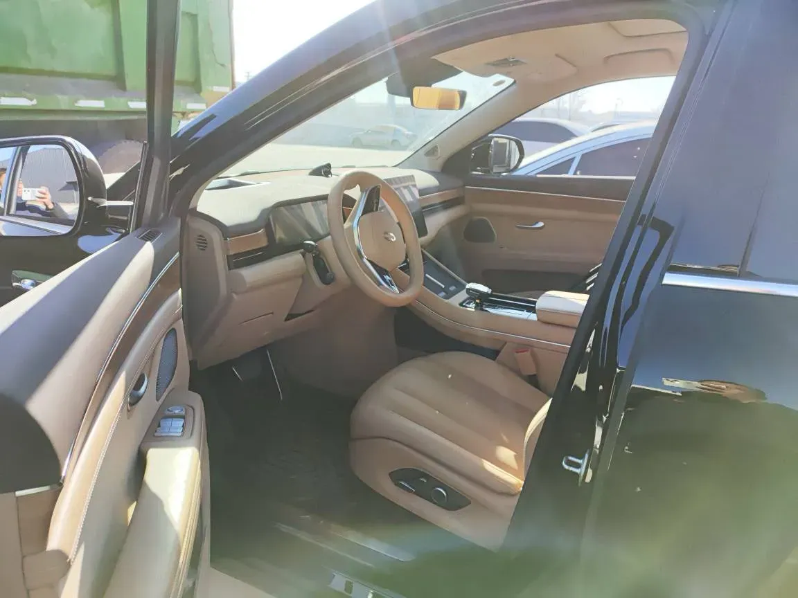 2024 AITO AITO M7 1.5T 152HP L4 REEV 38.5KWH,autocango,china used car exporter,china ev exporter,chinese used car exporter,chinese used ev exporter