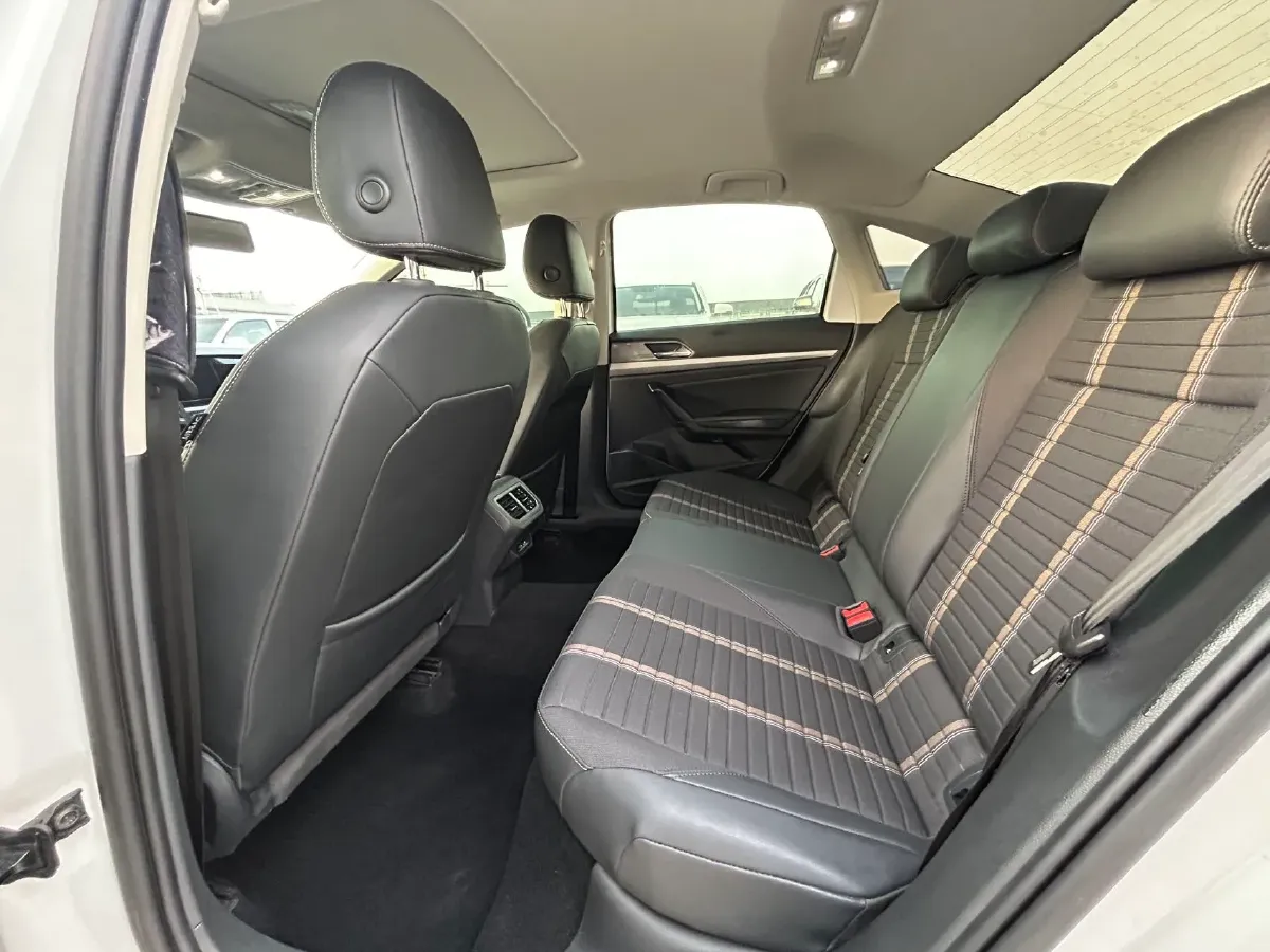 2021 Volkswagen Lavida 1.4T 150HP L4 7DCT,autocango,china used car exporter,china ev exporter,chinese used car exporter,chinese used ev exporter