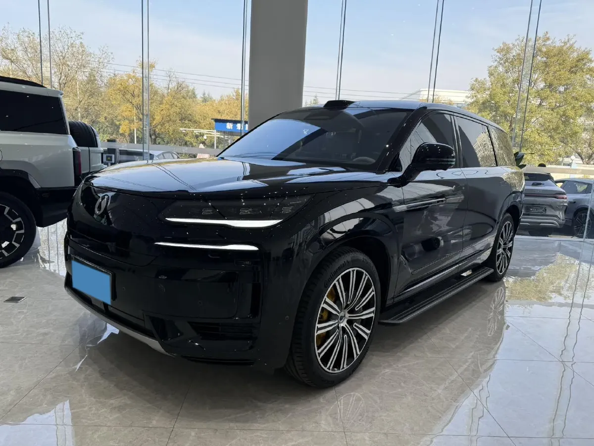 2025 Denza DenzaN9 2.0T 207HP L4 E-CVT PHEV,autocango,china used car exporter,china ev exporter,chinese used car exporter,chinese used ev exporter