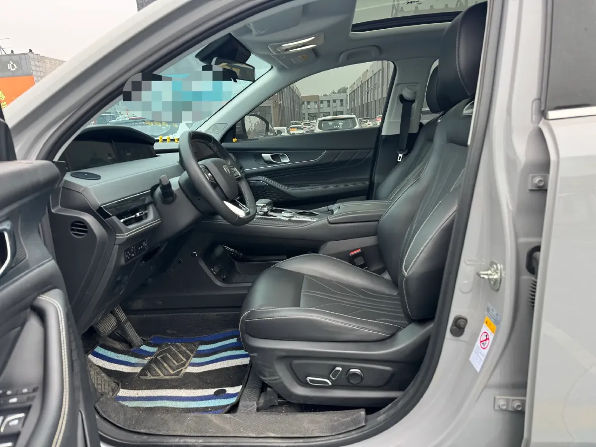 2024 ChangAn UNI-K 2.0T 233HP L4 8AT,autocango,china used car exporter,china ev exporter,chinese used car exporter,chinese used ev exporter