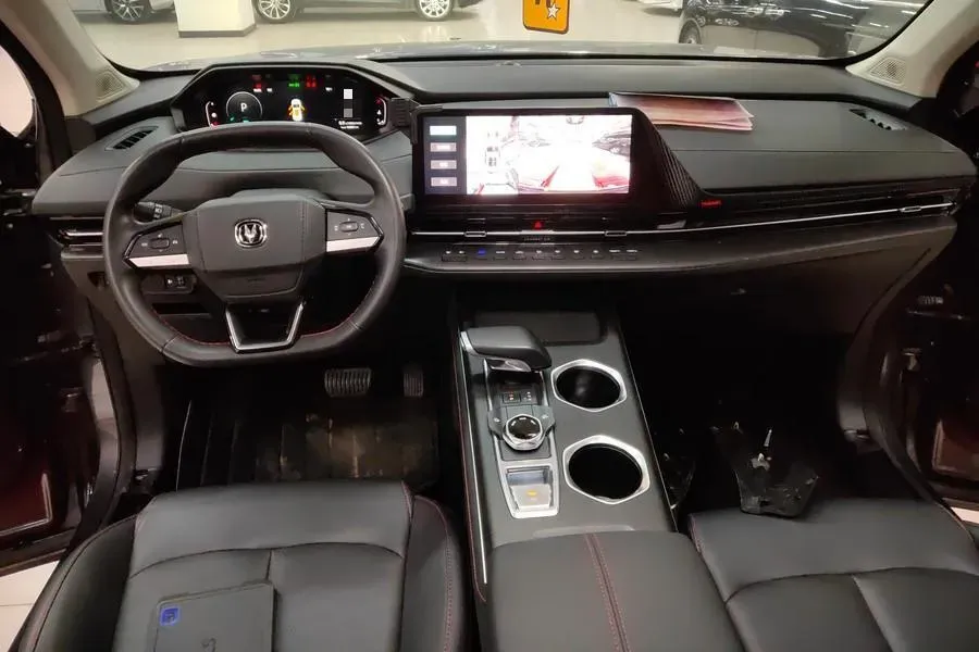 2022 ChangAn Oshan X7 Plus 1.5T 188HP L4 7DCT,autocango,china used car exporter,china ev exporter,chinese used car exporter,chinese used ev exporter