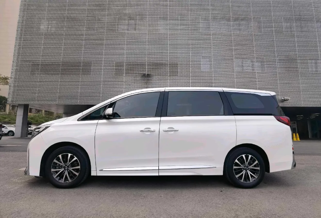 2021 GAC Trumpchi M8 2.0T 252HP L4 8AT,autocango,china used car exporter,china ev exporter,chinese used car exporter,chinese used ev exporter