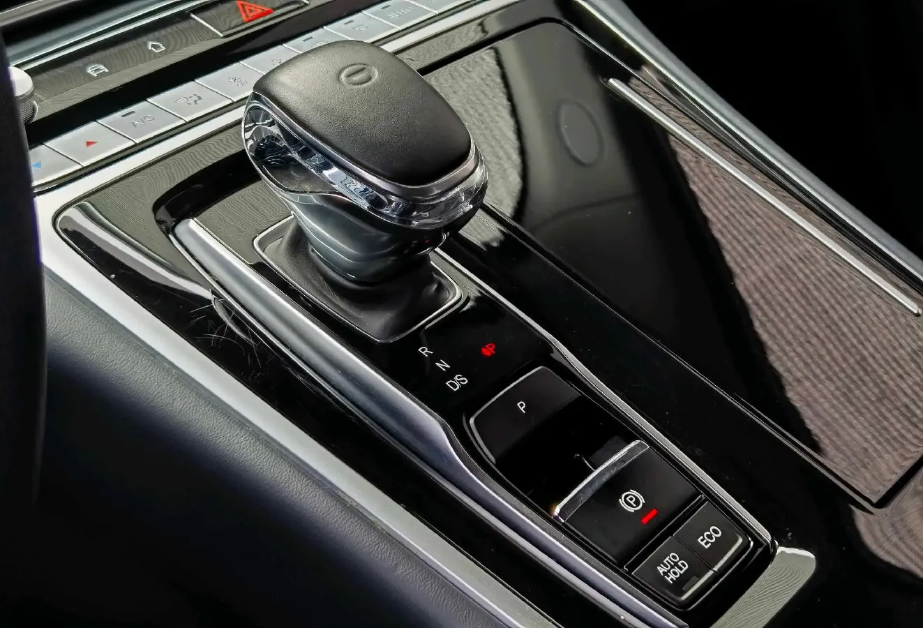 2021 GAC Trumpchi M8 2.0T 252HP L4 8AT,autocango,china used car exporter,china ev exporter,chinese used car exporter,chinese used ev exporter