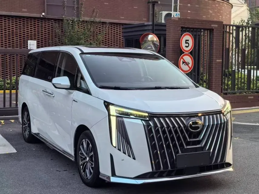 2024 GAC Trumpchi M8 2.0T 252HP L4 8AT,autocango,china used car exporter,china ev exporter,chinese used car exporter,chinese used ev exporter