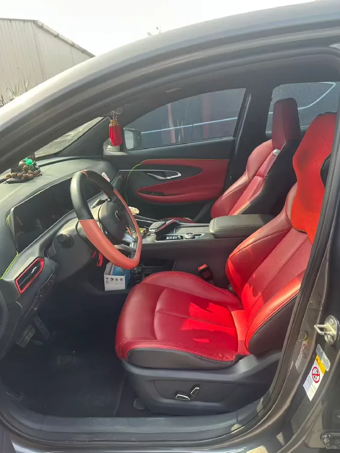 2020 ChangAn UNI-T 1.5T 180HP L4 7DCT,autocango,china used car exporter,china ev exporter,chinese used car exporter,chinese used ev exporter