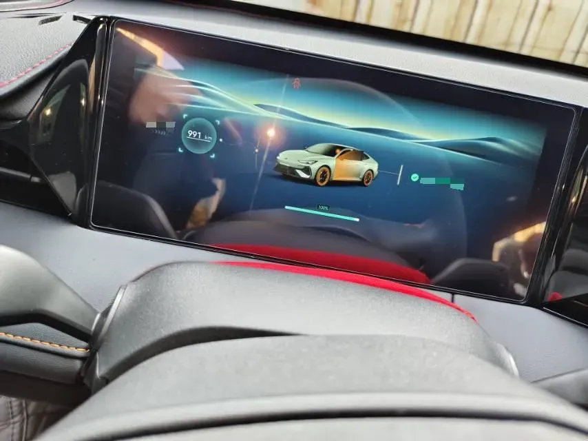 2025 ChangAn UNI-V 2.0T 245HP L4 8AT,autocango,china used car exporter,china ev exporter,chinese used car exporter,chinese used ev exporter