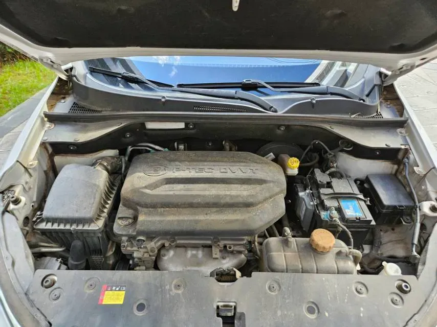 2019 BaoJun 730 1.5L 105HP L4 6MT,autocango,china used car exporter,china ev exporter,chinese used car exporter,chinese used ev exporter