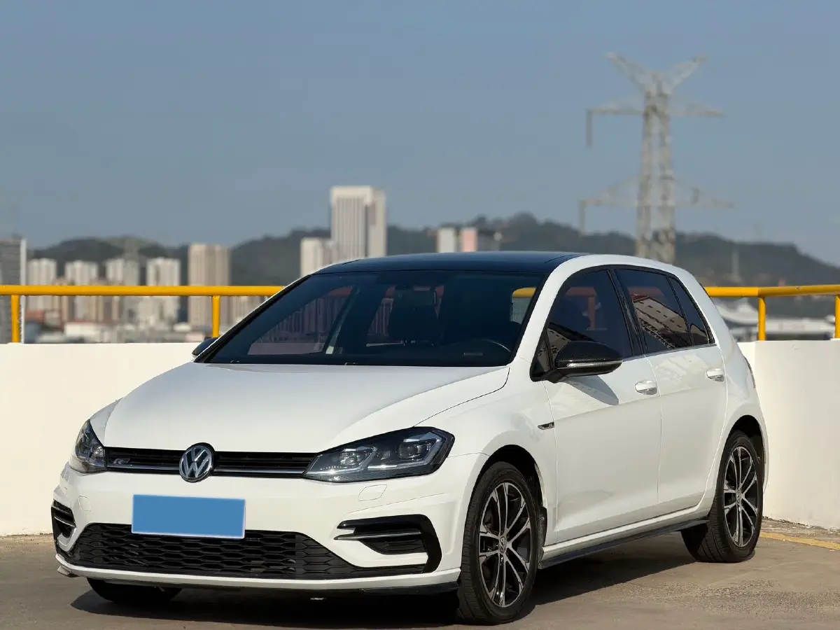 2018 Volkswagen Golf 1.4T 150HP L4 7DCT