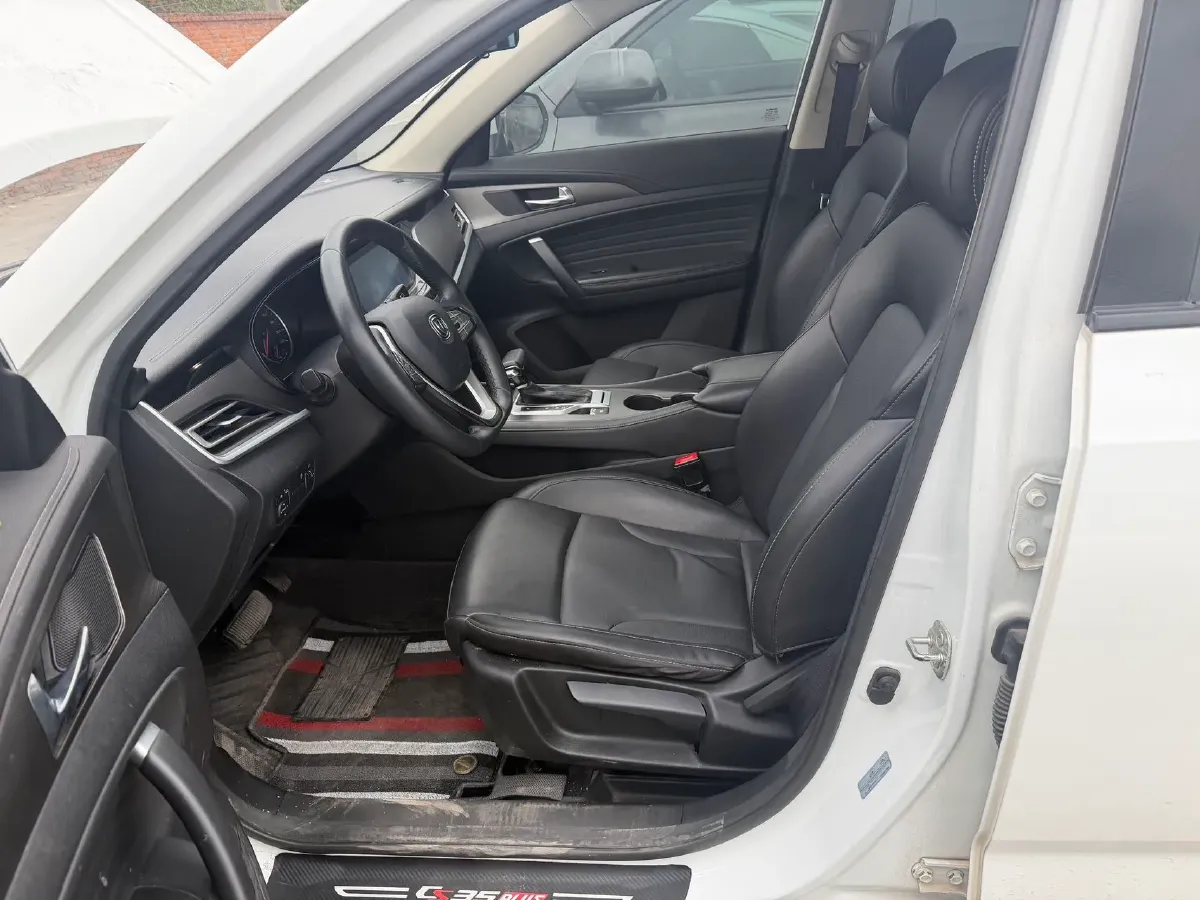 2019 ChangAn CS35 Plus 1.4T 158HP L4 7DCT,autocango,china used car exporter,china ev exporter,chinese used car exporter,chinese used ev exporter