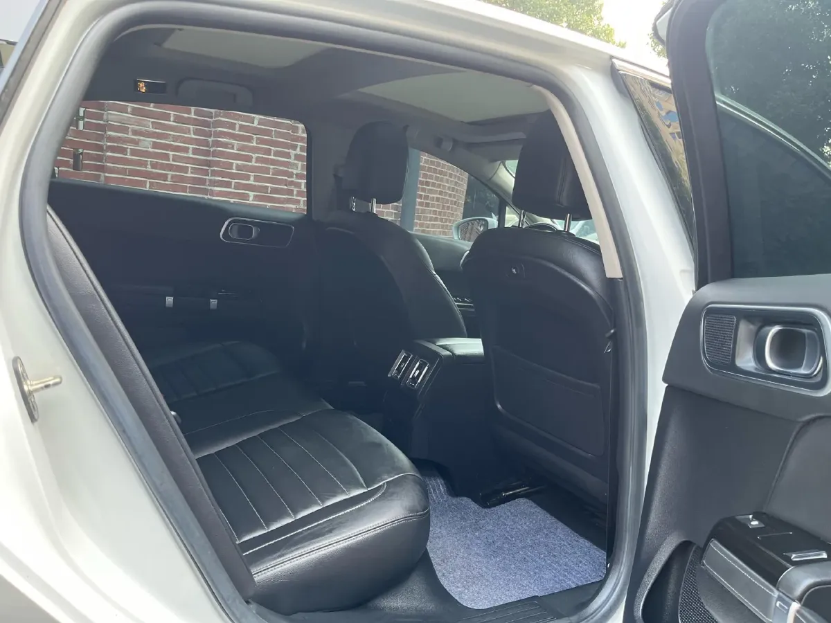 2019 Citroen C6 1.8T 211HP L4 8AT,autocango,china used car exporter,china ev exporter,chinese used car exporter,chinese used ev exporter