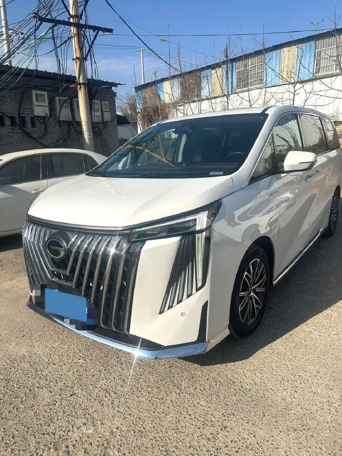 2023 GAC Trumpchi M8 2.0T 252HP L4 8AT 2023 GAC Trumpchi M8 2.0T 252HP L4 8AT