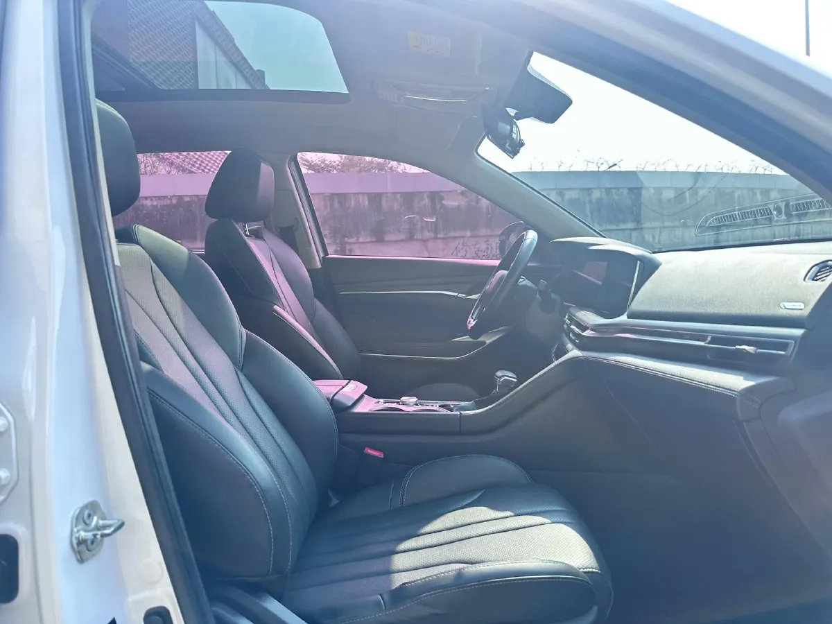 2020 ChangAn CS75 Plus 1.5T 178HP L4 6AT,autocango,china used car exporter,china ev exporter,chinese used car exporter,chinese used ev exporter