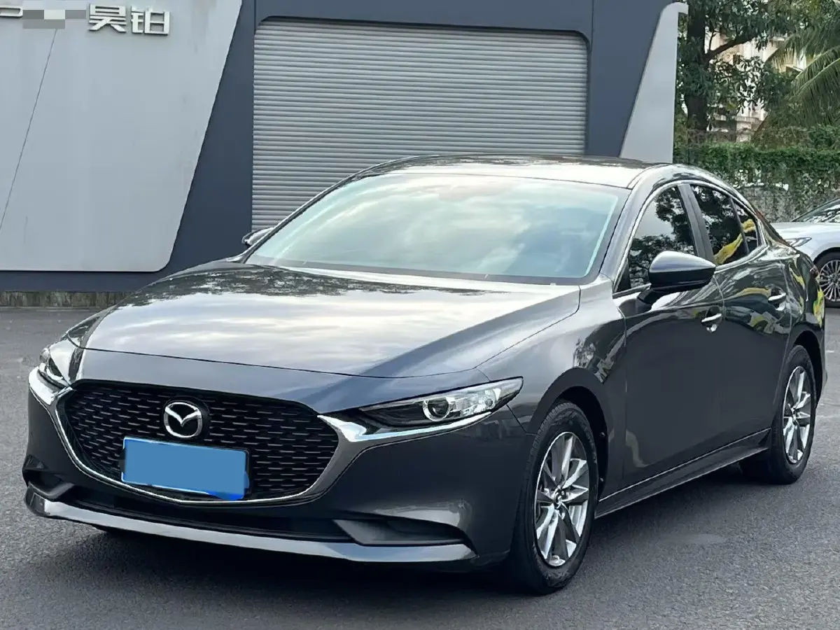 2021 Mazda 3 Axela 1.5L 117HP L4 6AT