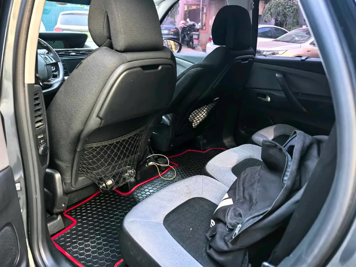 2015 Citroen C4 Picasso 1.6T 165HP L4 6AT,autocango,china used car exporter,china ev exporter,chinese used car exporter,chinese used ev exporter