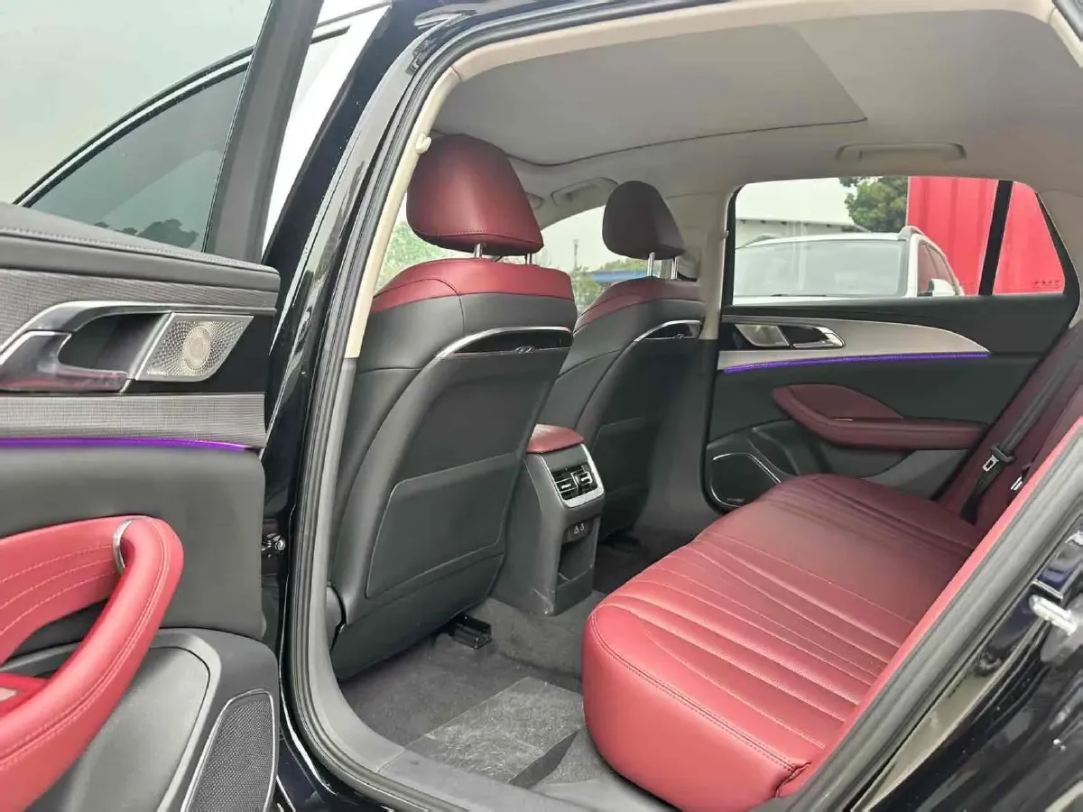 2023 HongQi H5 1.5T 169HP L4 7DCT,autocango,china used car exporter,china ev exporter,chinese used car exporter,chinese used ev exporter