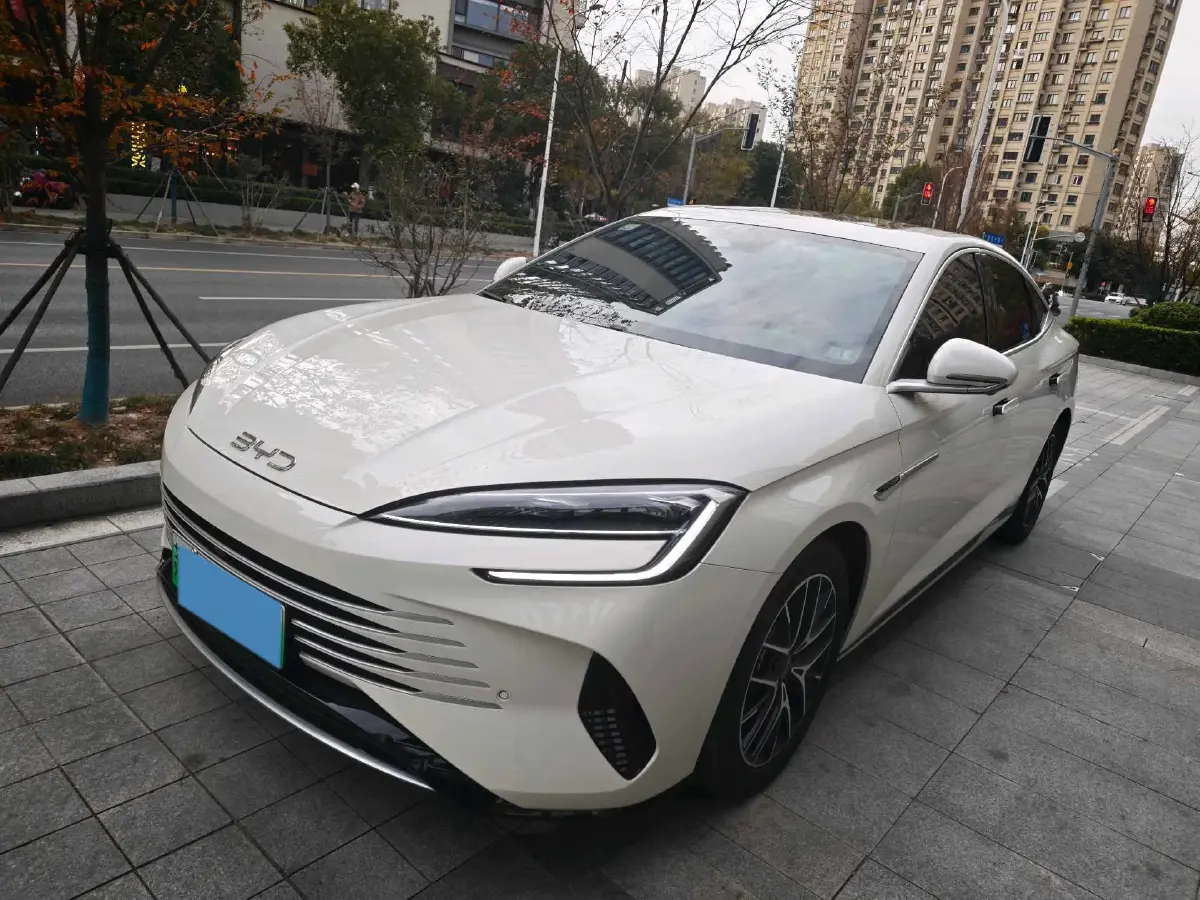 2024 BYD Seal 1.5L 110HP L4 E-CVT PHEV 17.6KWH