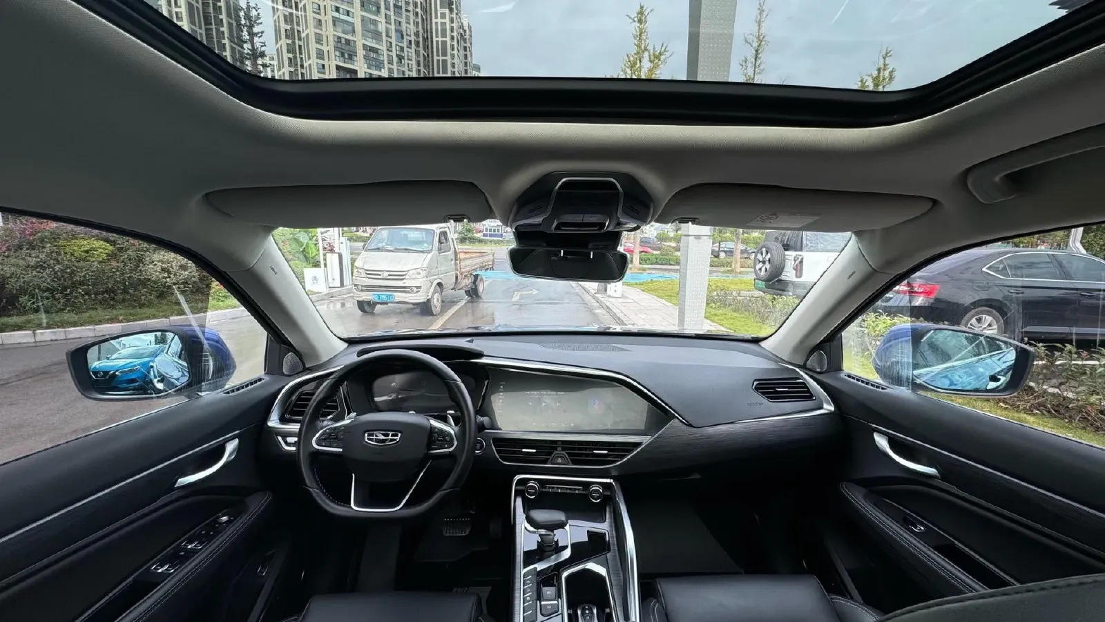 2020 Roewe RX5 1.5T 169HP L4 AMT PHEV 11.1KWH,autocango,china used car exporter,china ev exporter,chinese used car exporter,chinese used ev exporter