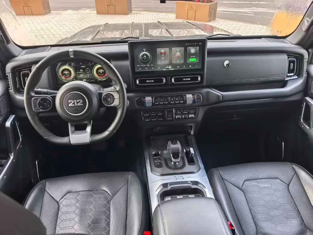2024 212 212 T01 2.0T 252HP L4 8AT,autocango,china used car exporter,china ev exporter,chinese used car exporter,chinese used ev exporter
