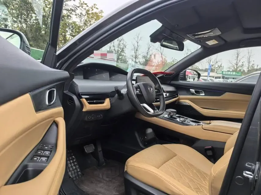 2021 ChangAn UNI-K 2.0T 233HP L4 8AT,autocango,china used car exporter,china ev exporter,chinese used car exporter,chinese used ev exporter