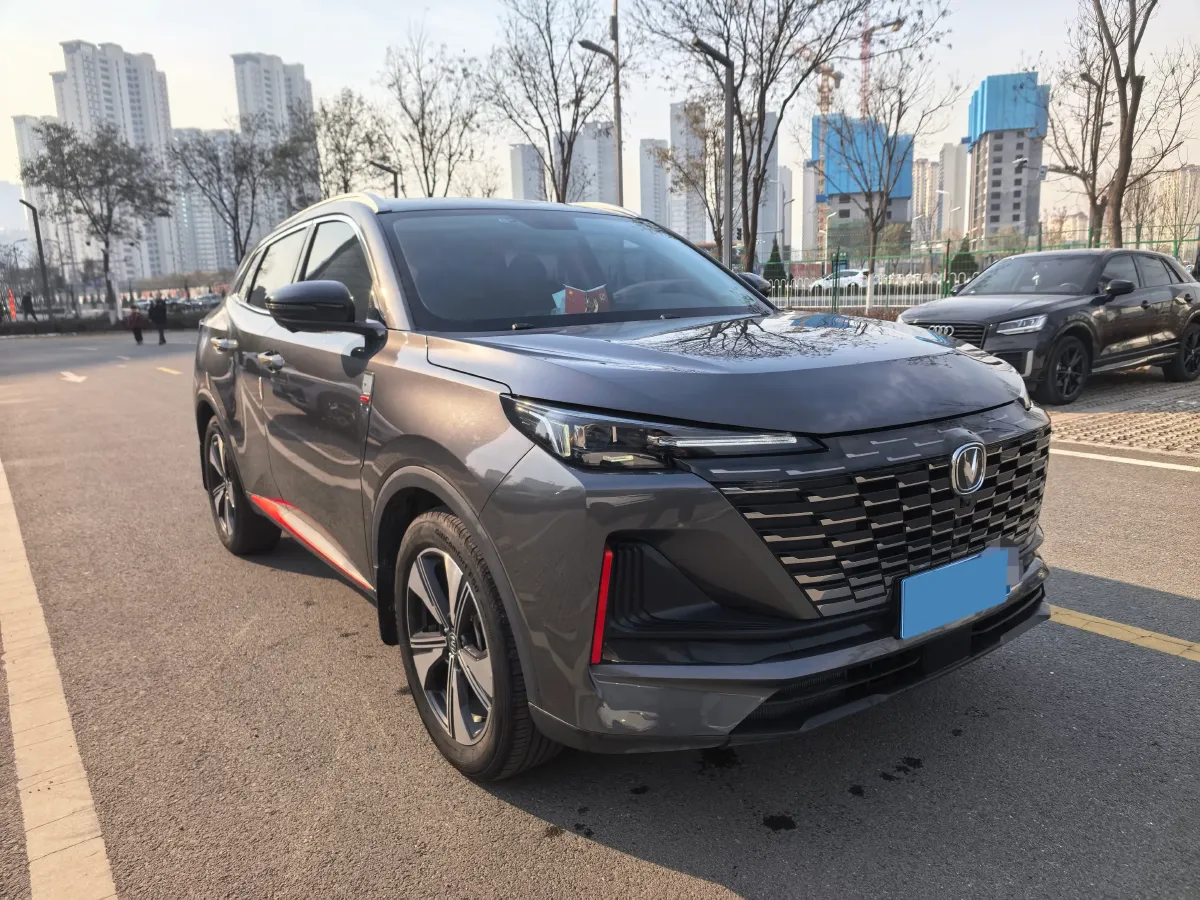 2022 ChangAn Oshan X7 Plus 1.5T 188HP L4 7DCT,autocango,china used car exporter,china ev exporter,chinese used car exporter,chinese used ev exporter